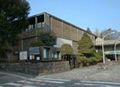 神奈川県立図書館の外観写真